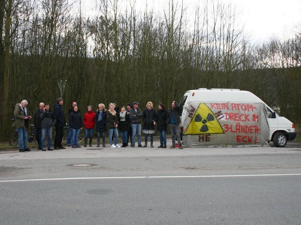 Protesty proti plánovanému skladu jaderného odpadu ve Würgassenu